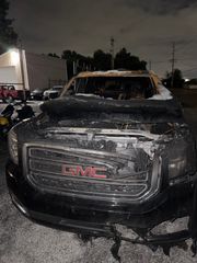2017 GMC Yukon SLT - Primary Damage Straight On Image
